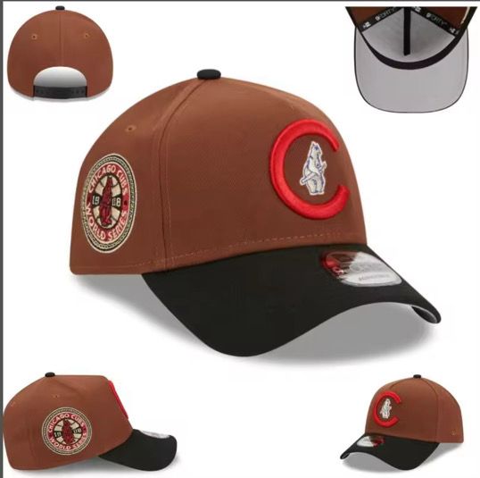 Snapback - Brown and Red Cubs Snapback